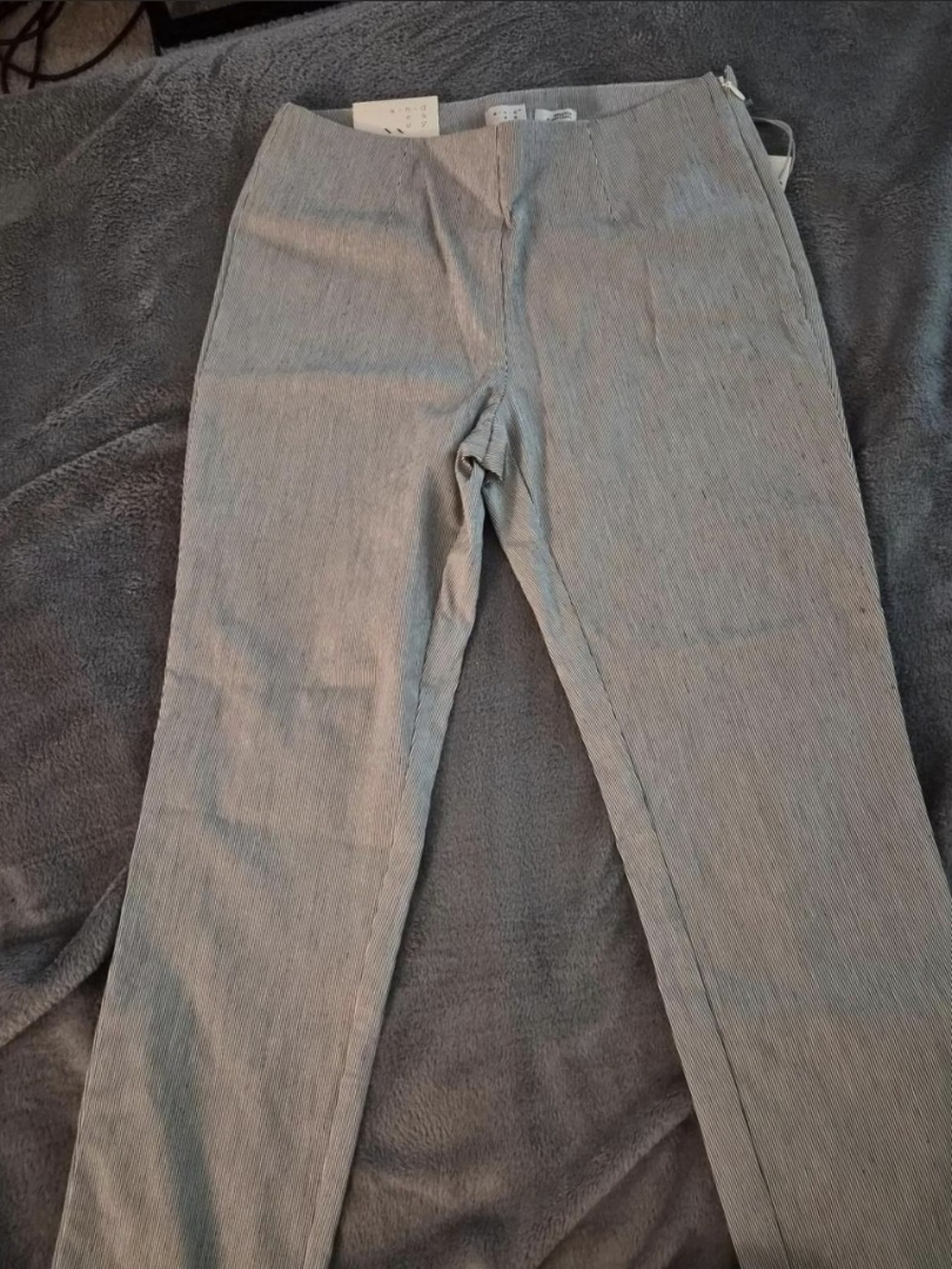 Women's 4R Gray Pinstripe Dress Pants